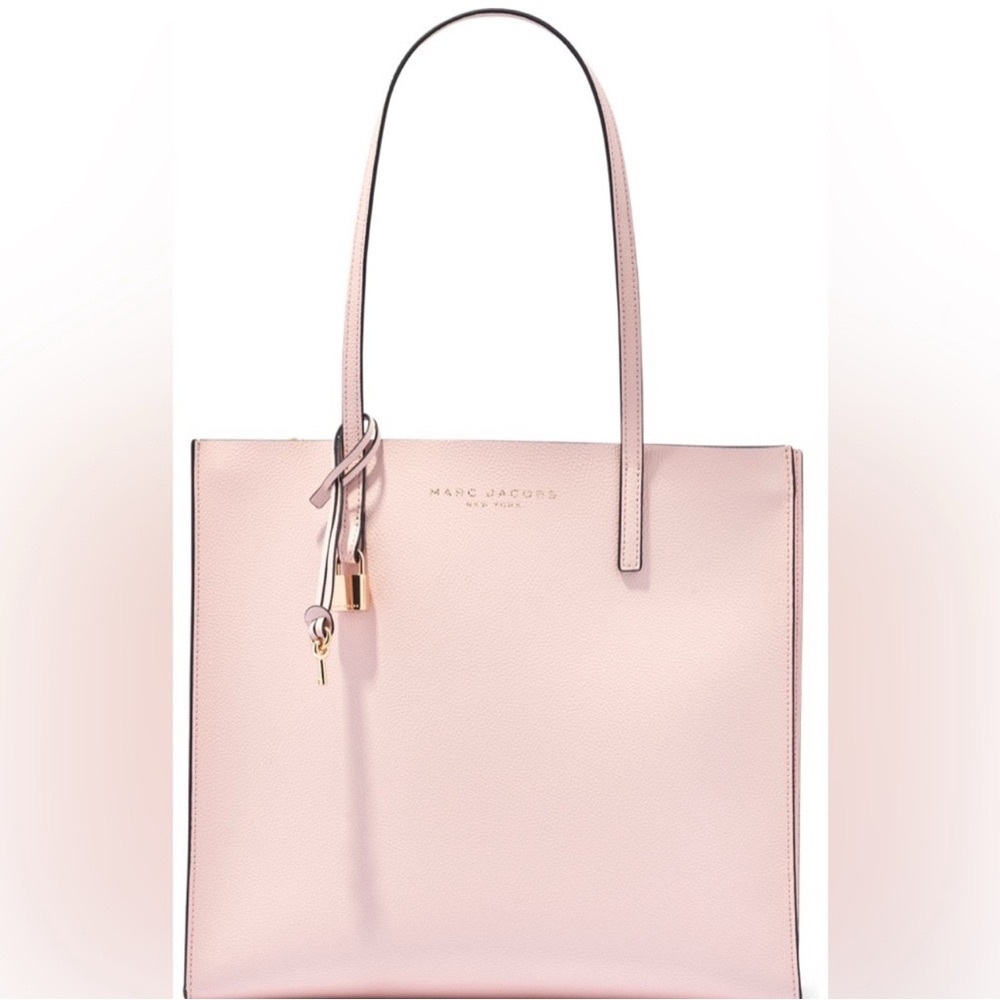 🎉SOLD!! 🎉NWT Marc Jacobs “THE GRIND” Tote in Peach Whip